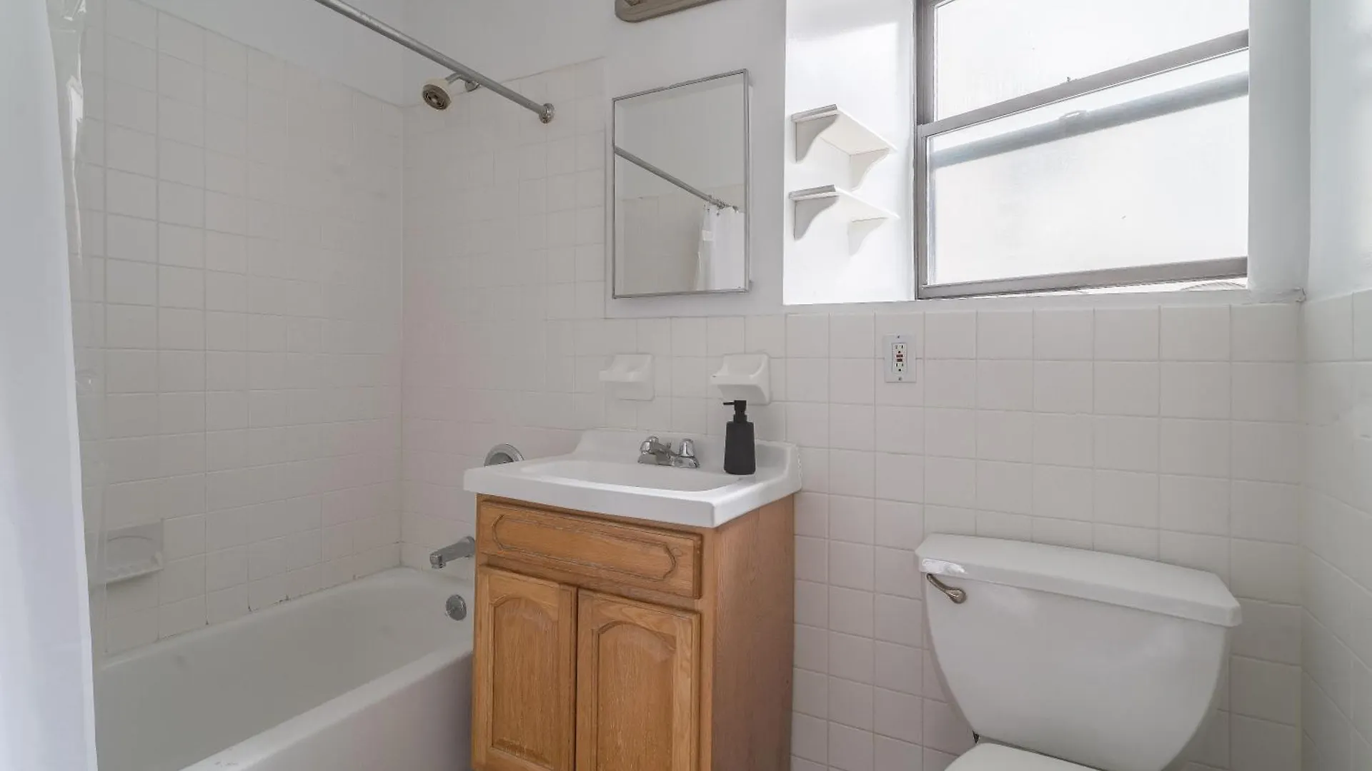 Stunning 3-Bedroom Apartment In New York City!